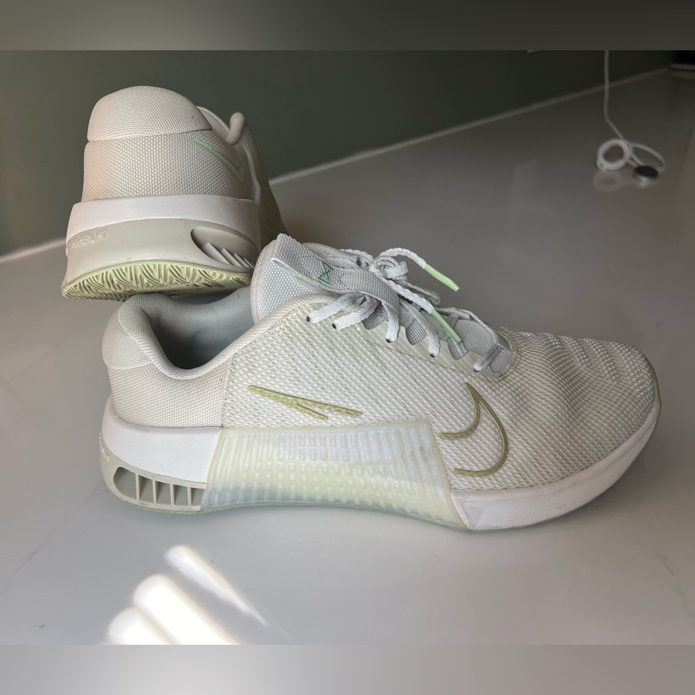 Metcon 9, Women’s 11